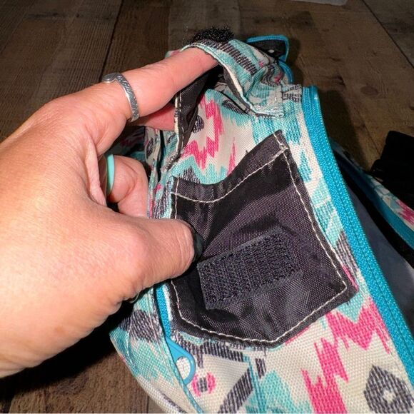 Kavu Rope Crossbody Sling Bag Aztec Southwestern Geometric Teal/Pink/Black - Picture 10 of 15